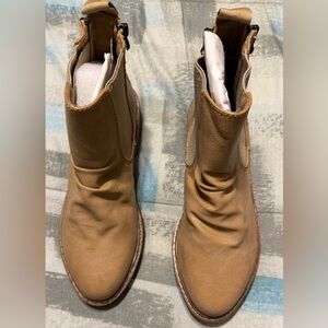 Women’s Tan Leather Ankle Boots